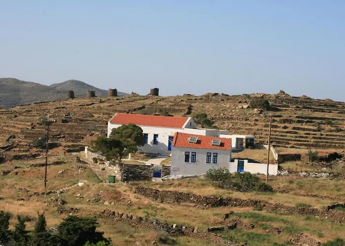 Arthome0a * Panormos (Tinos)